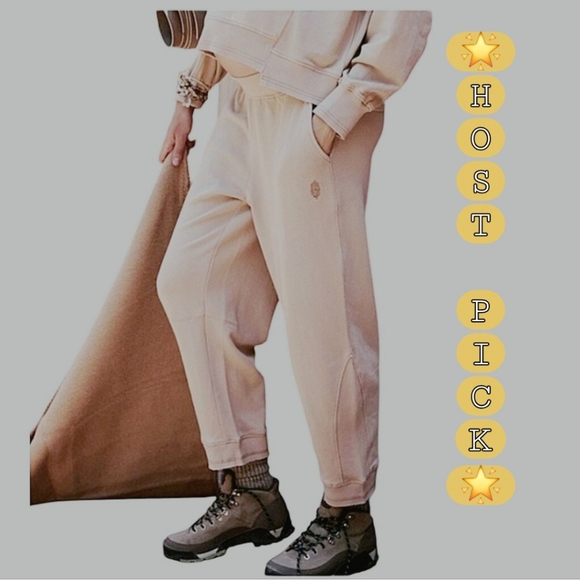 NWT FREE PEOPLE MOVEMENT x HATCH Desert Sand Intercept Loose Sweat Pants Joggers - Picture 1 of 6